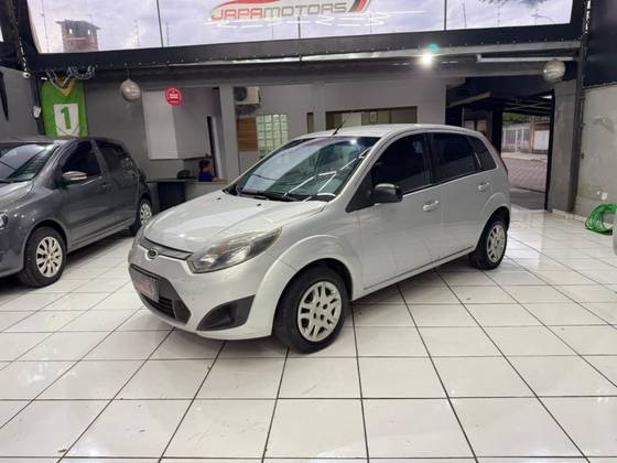 FORD FIESTA 1.0 ROCAM HATCH 8V FLEX 4P MANUAL FORD FIESTA 1.0 ROCAM HATCH 8V FLEX 4P MANUAL